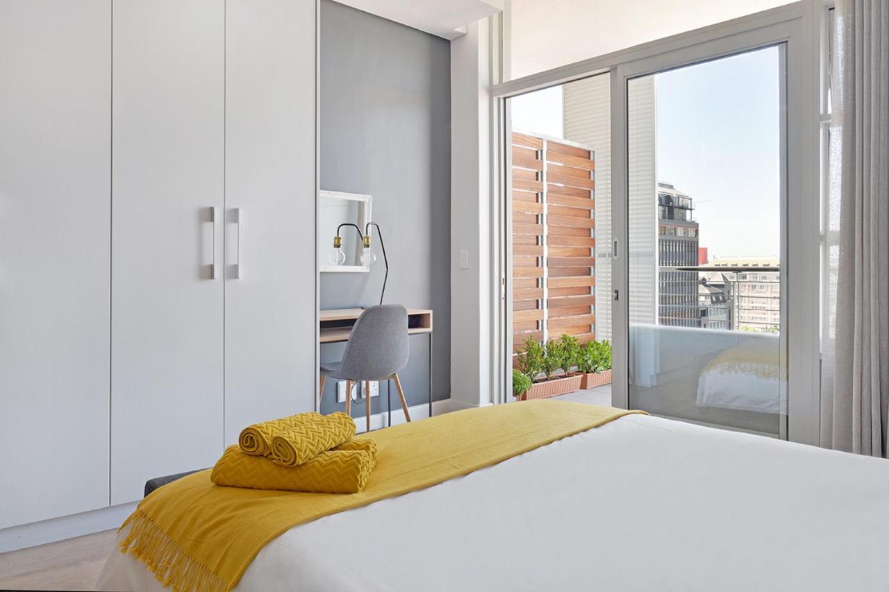 Margot - Luxury Apartment, City, Ocean & Mountain Views! * Kaapstad